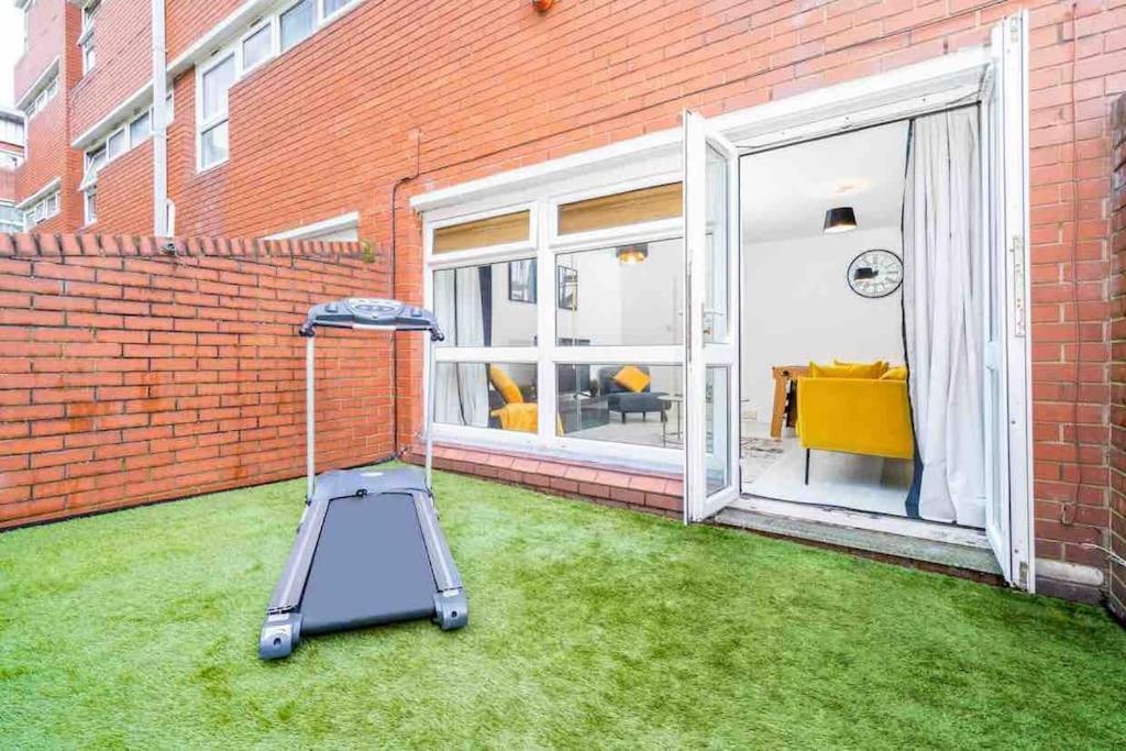 ✪Central✪6Bed✪ Parking✪Pool Table✪Private Patio ✪ เบอร์มิงแฮม ภายนอก รูปภาพ