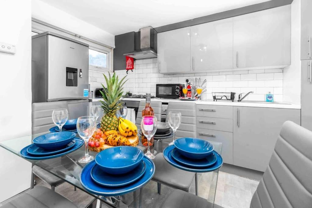 ✪Central✪6Bed✪ Parking✪Pool Table✪Private Patio ✪ เบอร์มิงแฮม ภายนอก รูปภาพ